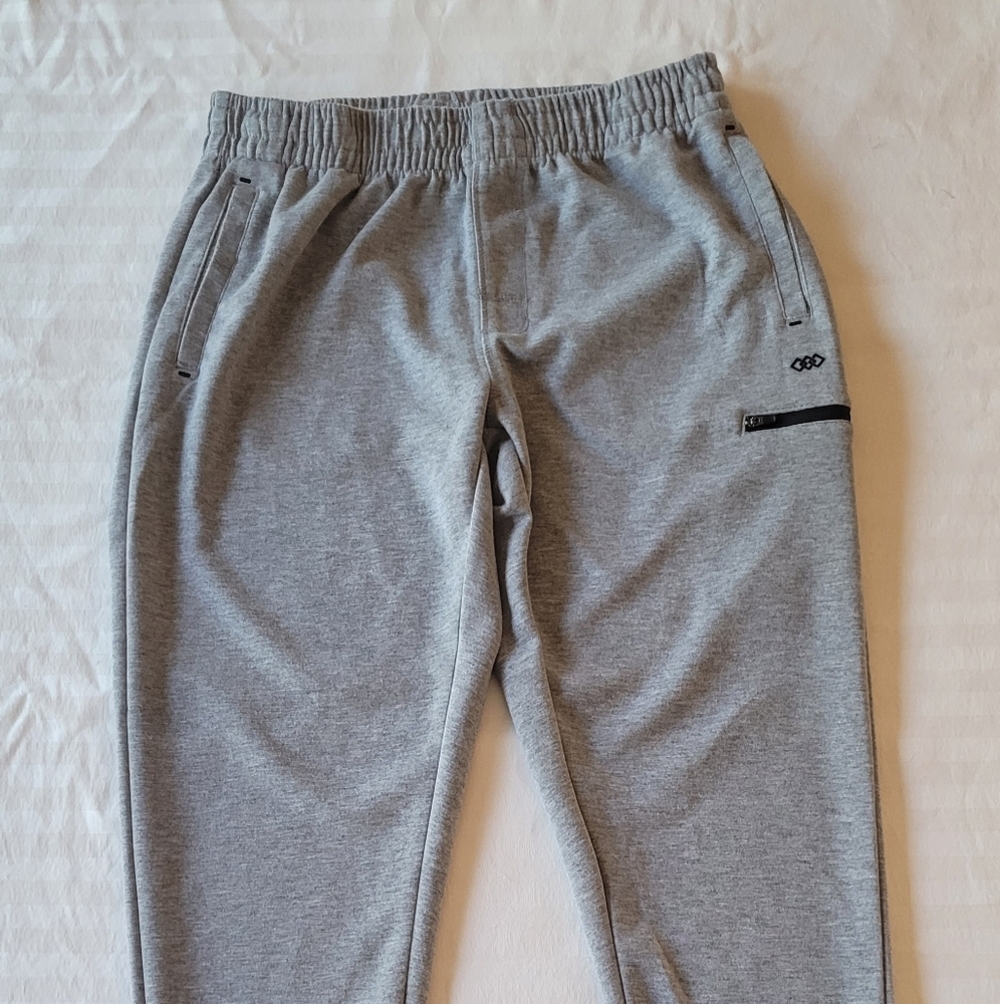 LEG3ND Gray Jogger Sweatpants with LogoSIZE L